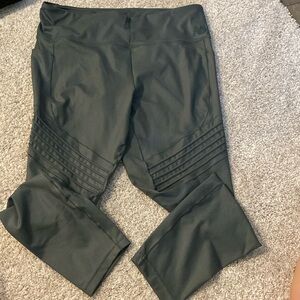 Olive color New Balance crop legging